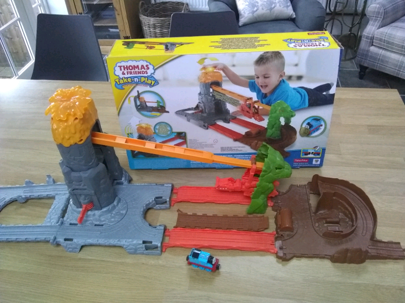 thomas take and play dragon drop